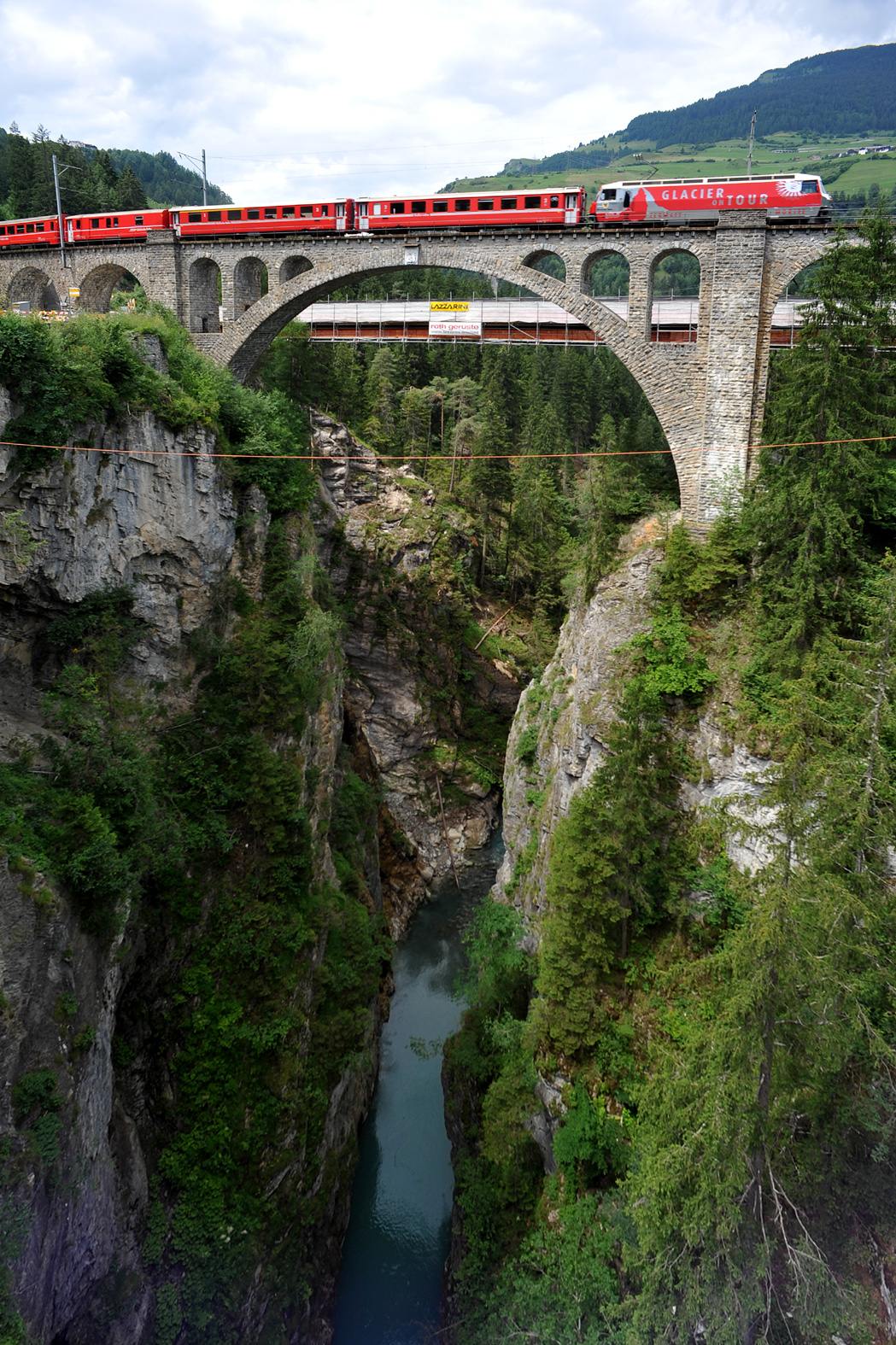 Foto: Soliser Viadukt, zwischen Thusis und Tiefencastel, Albulabahn