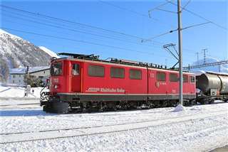 Foto der RhB Ge 6/6 II 703 „St. Moritz“