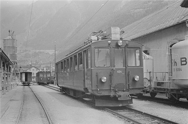 Foto der RhB ABDe 4/4 454 „Misoxerbahn“