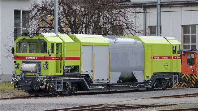 Foto der RhB Xm 2/4 274 02 „Lösch- und Rettungsfahrzeug“