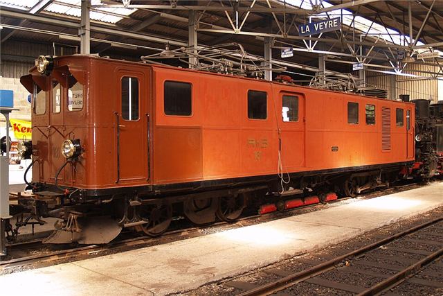 Foto der RhB Ge 4/4 181